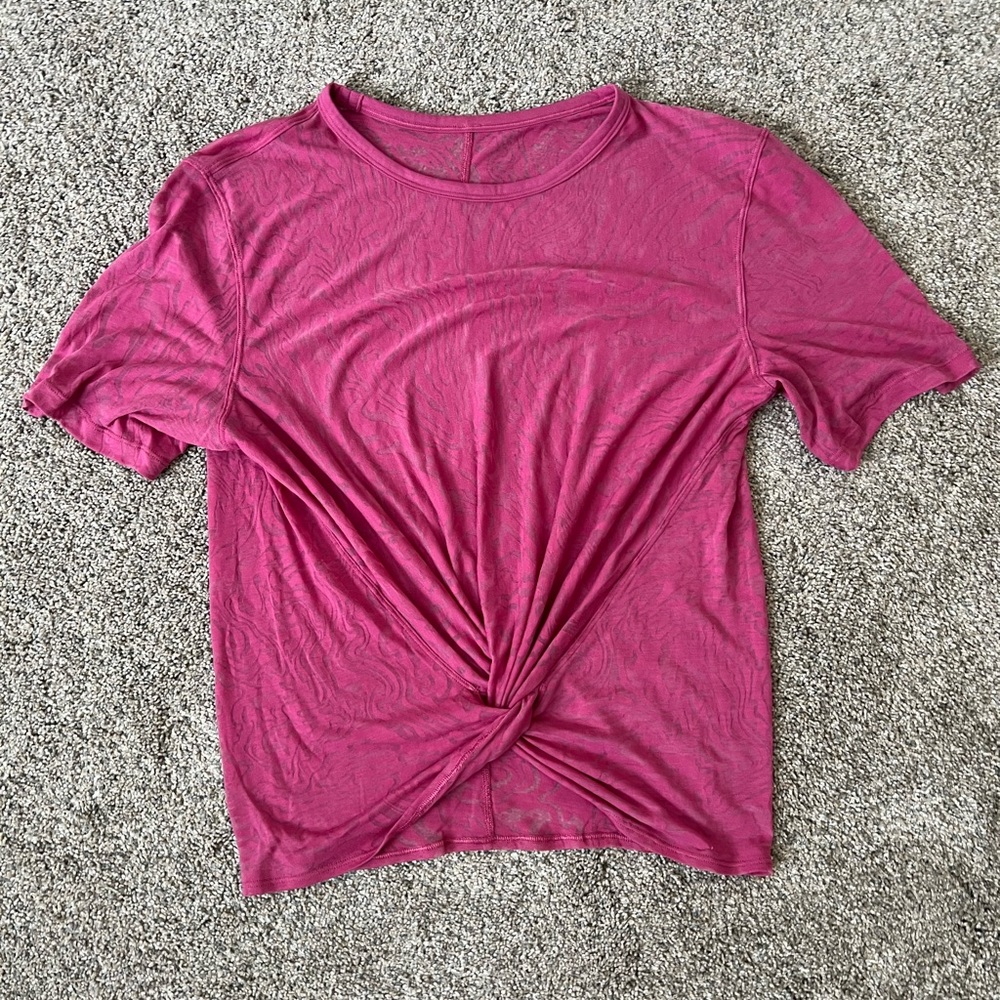 Lululemon Crescent T-Shirt - Pink